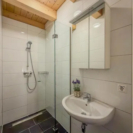 Holiday home Kipaji 1